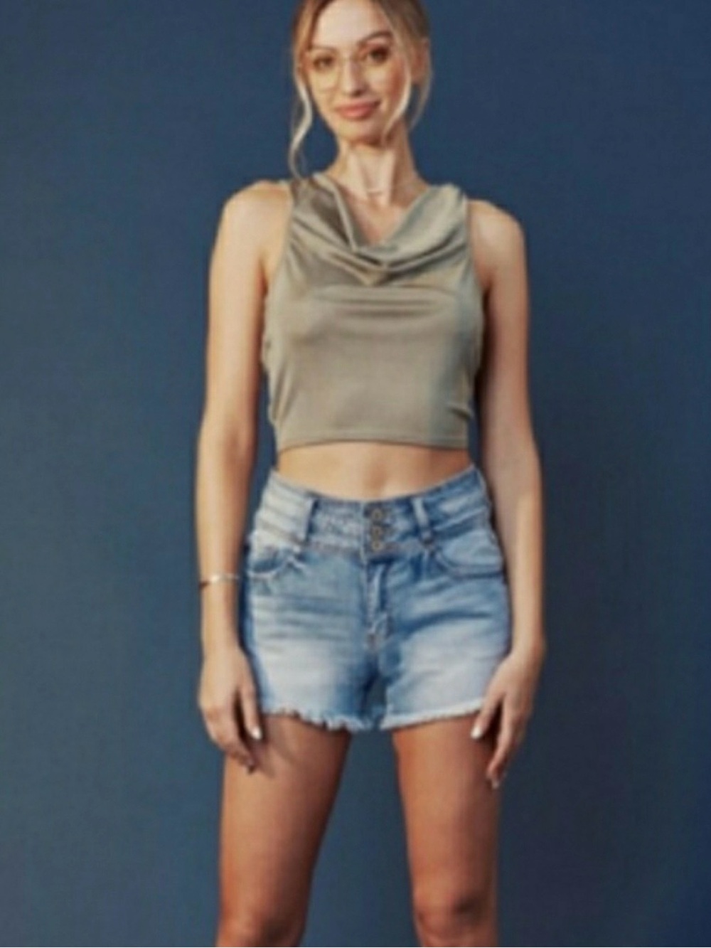 KANCAN HIGH RISE TRIPLE BUTTON DENIM SHORTS